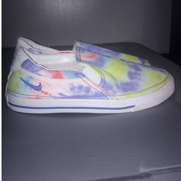 Women's Nike Court Legacy Tie Dye Slip-On 9 CZ1752 Canvas Skate Shoes - Picture 1 of 3